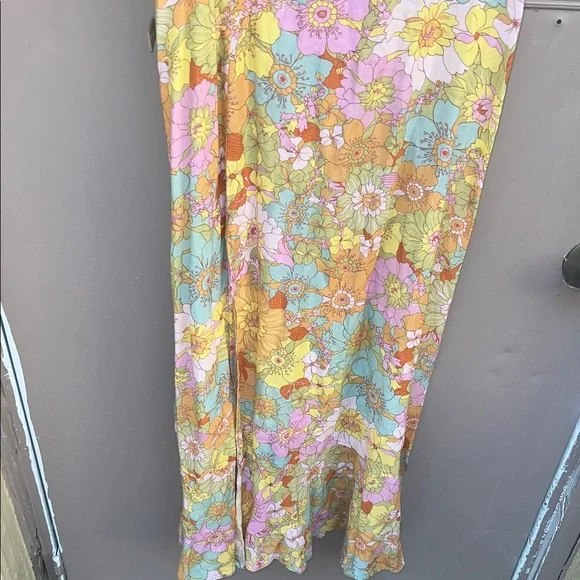 Show Me Your MuMu Pastel Floral Square-Neck Maxi Dress in Yellow - Picture 4 of 9